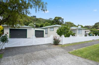 33 Peel Place, Wainuiomata, Lower Hutt City, Wellington | Tall Poppy 