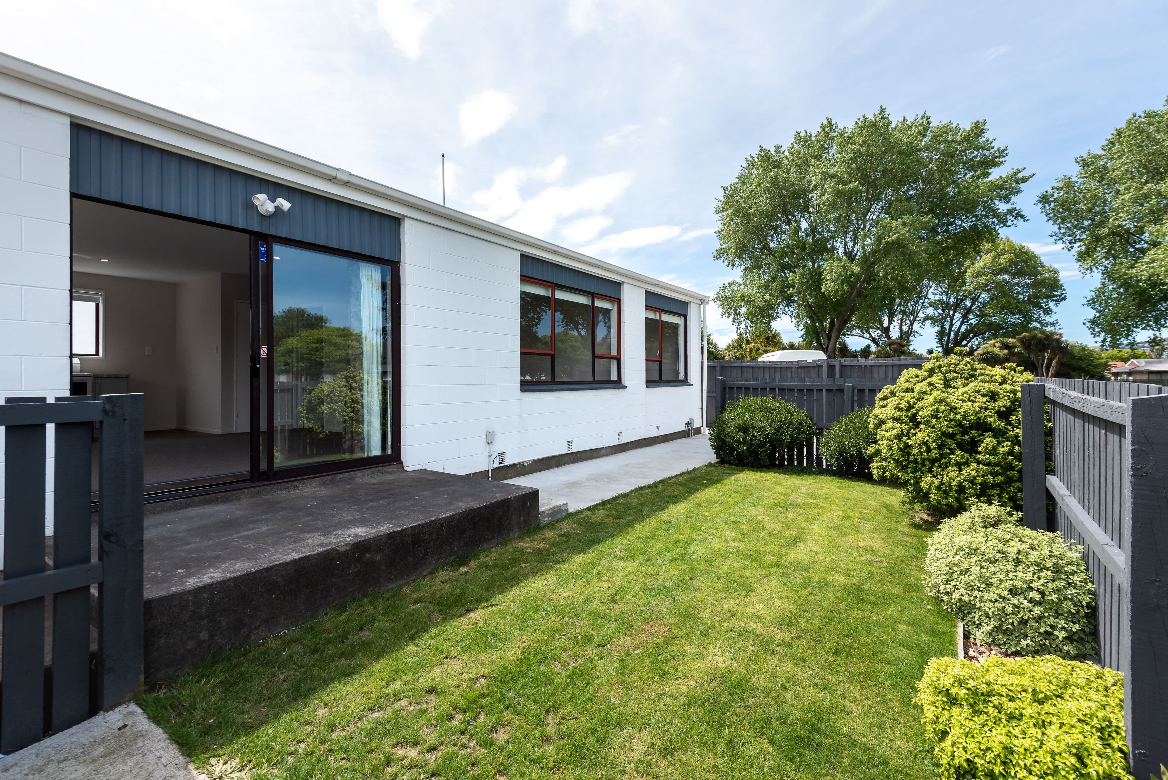 1/54 Arran Crescent, Woolston, Christchurch City, Canterbury | Tall Poppy 