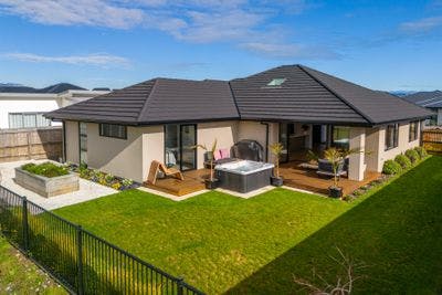 35 Carmine Crescent, Richmond , Tasman, Nelson | Tall Poppy 