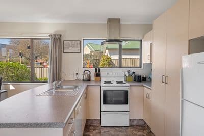 3 Arbor-lea Avenue, Richmond , Tasman, Nelson | Tall Poppy 