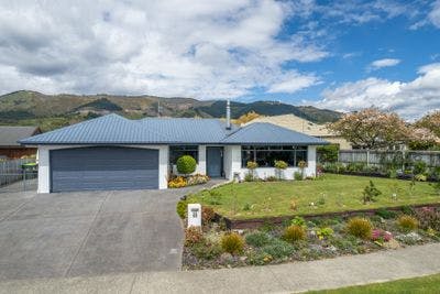 32 Templemore Drive, Richmond , Tasman, Nelson | Tall Poppy 