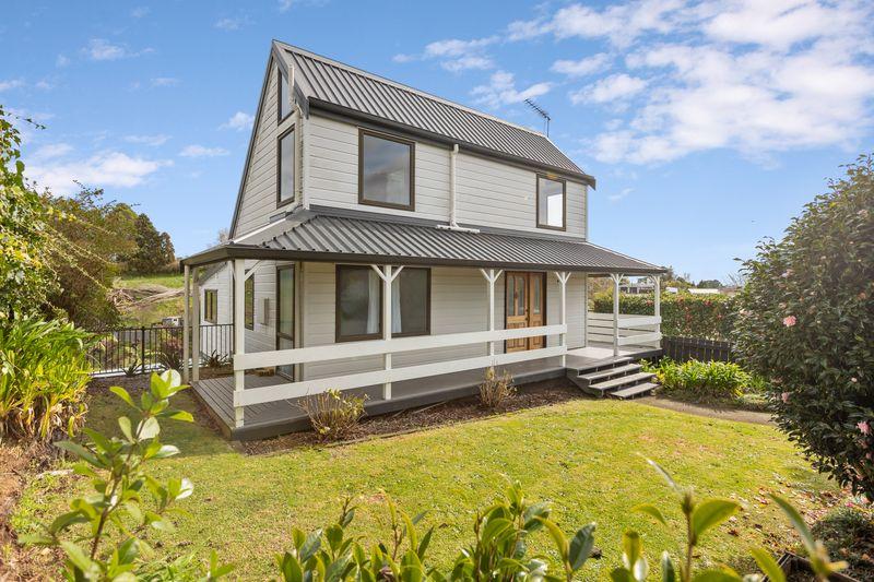 71 Heta Road, Highlands Park, New Plymouth