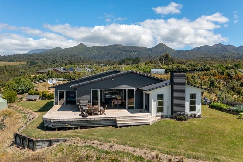 1801 Mangorei Road, Mangorei, New Plymouth