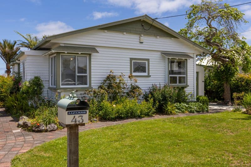 43 Dorset Avenue, Westown, New Plymouth