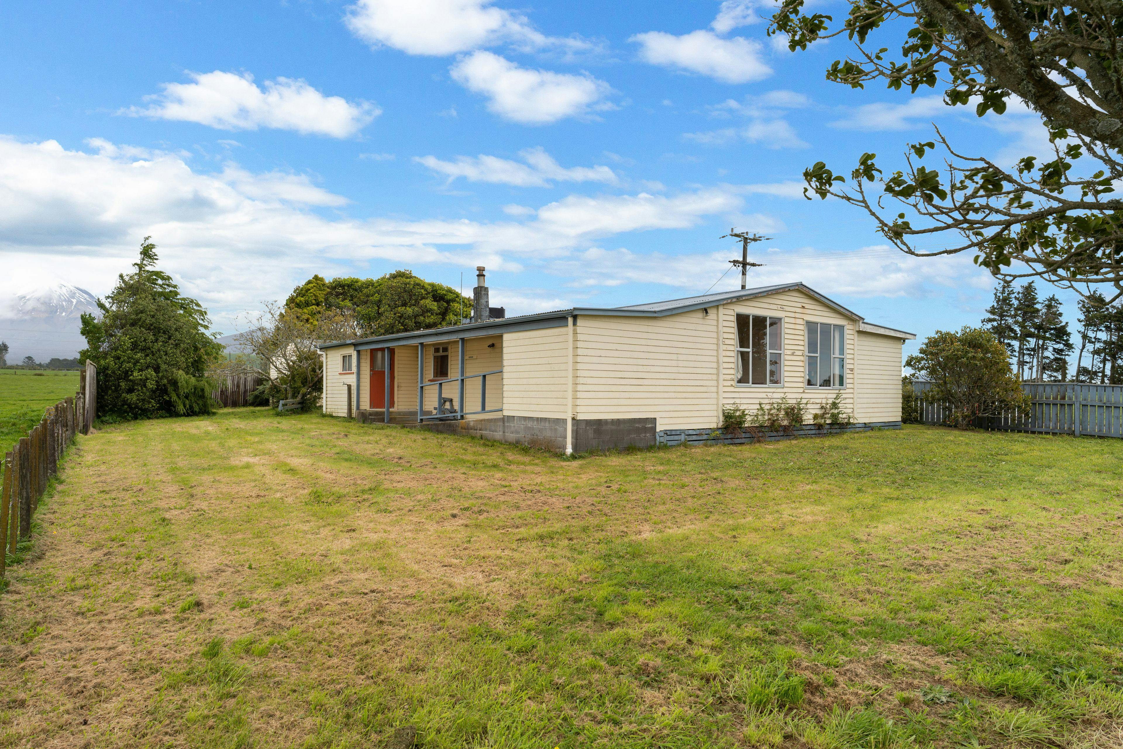 269 Alfred Road, Egmont Village, New Plymouth, Taranaki | Tall Poppy 