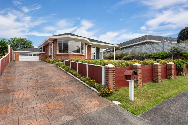 4 Frank Frethey, Highlands Park, New Plymouth, Taranaki | Tall Poppy 