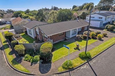 20 Fairfax Terrace, Frankleigh Park, New Plymouth, Taranaki | Tall Poppy 