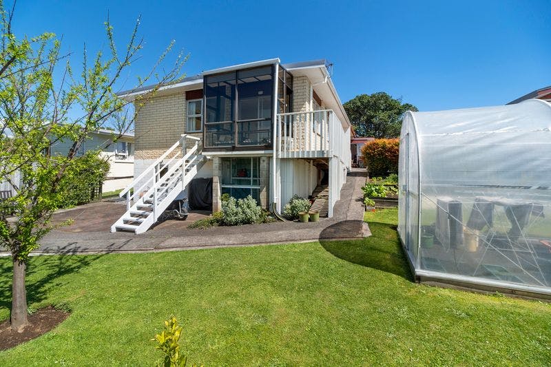 15B Mayfair Place, Westown, New Plymouth