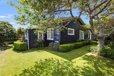 2 Hoyle Place, New Plymouth, New Plymouth, Taranaki | Tall Poppy 