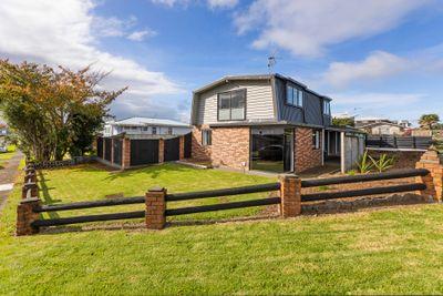 44 Park Lane, Waitara, New Plymouth, Taranaki | Tall Poppy 