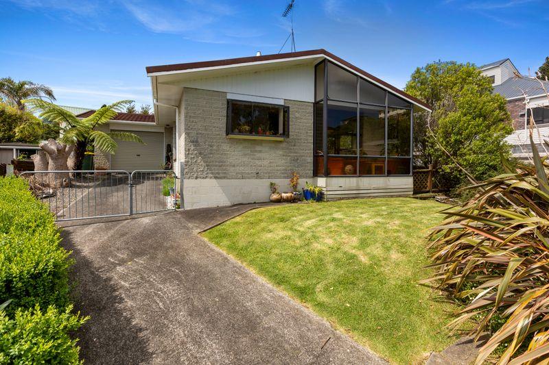 1 Cannon Street, Westown, New Plymouth