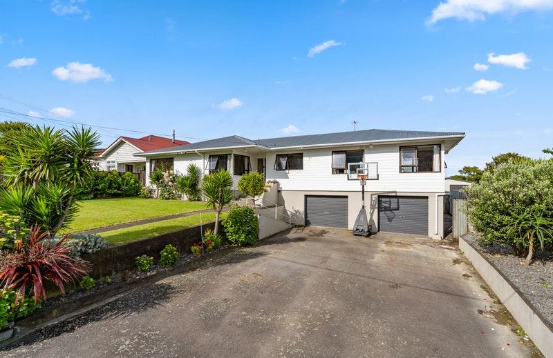 74 Smart Road, Glen Avon, New Plymouth, Taranaki | Tall Poppy 