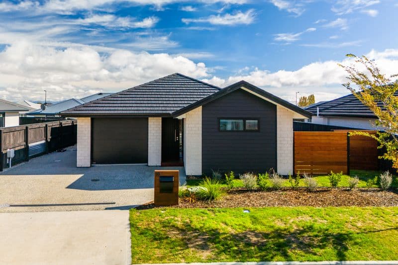 10 Drayton Street, Richmond , Tasman, Nelson | Tall Poppy 