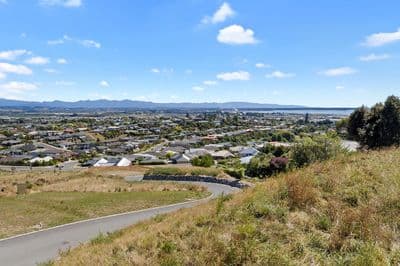 17 Resolution Place, Richmond , Tasman, Nelson | Tall Poppy 