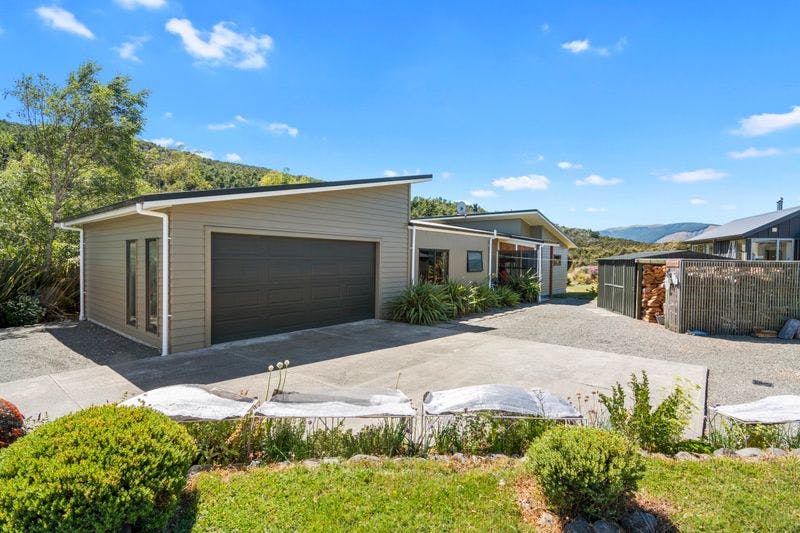 11 Toutouwai Place, St Arnaud, Tasman, Nelson | Tall Poppy 