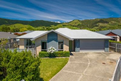 17 Joyce Place, Richmond , Tasman, Nelson | Tall Poppy 