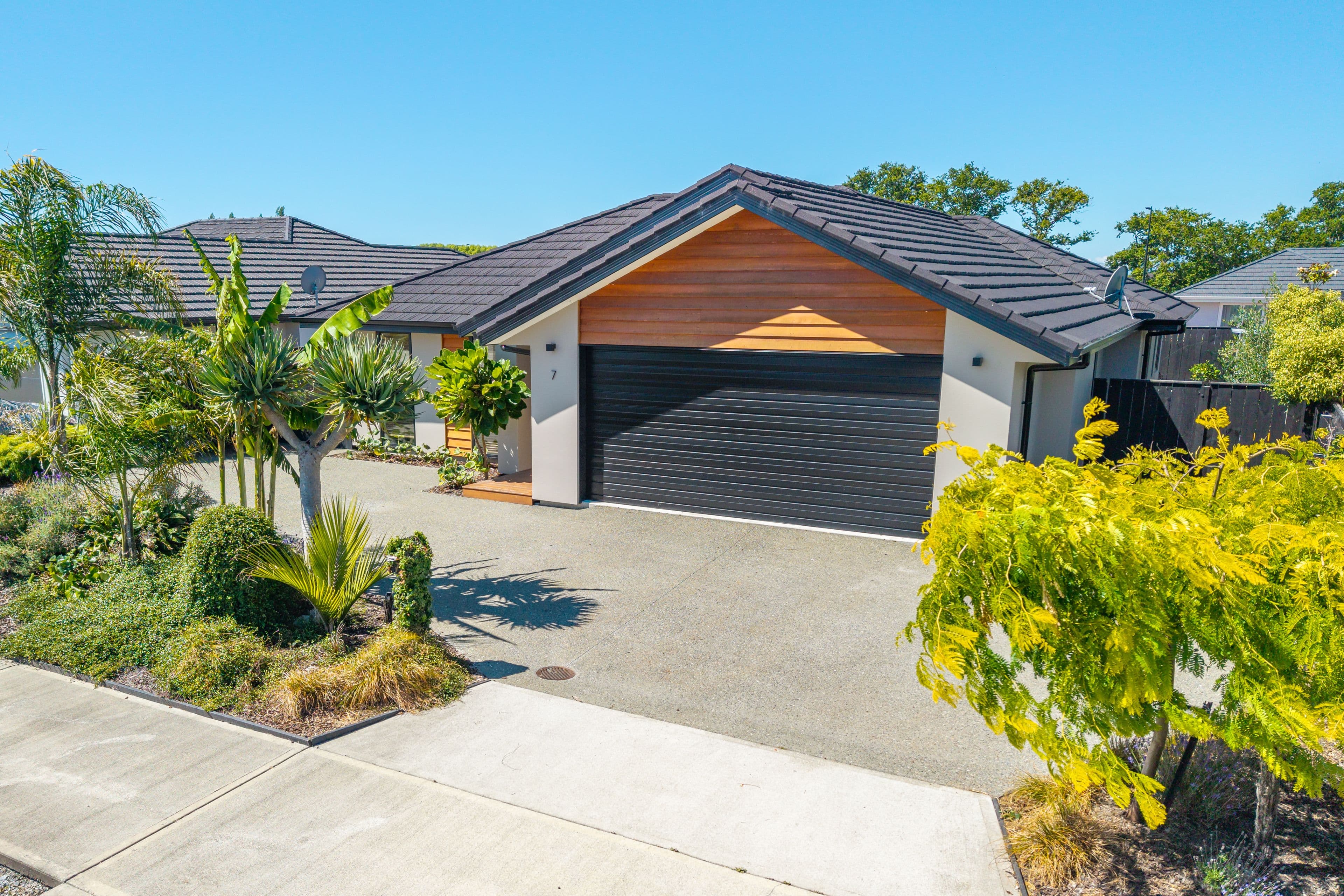 7 Camberley Road, Richmond , Tasman, Nelson | Tall Poppy 