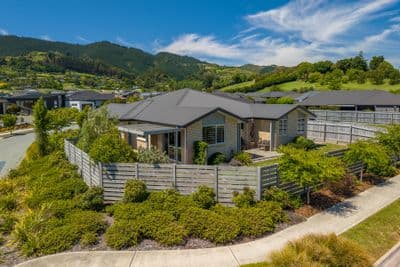 27 Travers Avenue, Richmond , Tasman, Nelson | Tall Poppy 