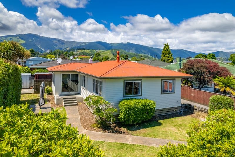 1/245 Nayland Road, Stoke, Nelson, Nelson | Tall Poppy 