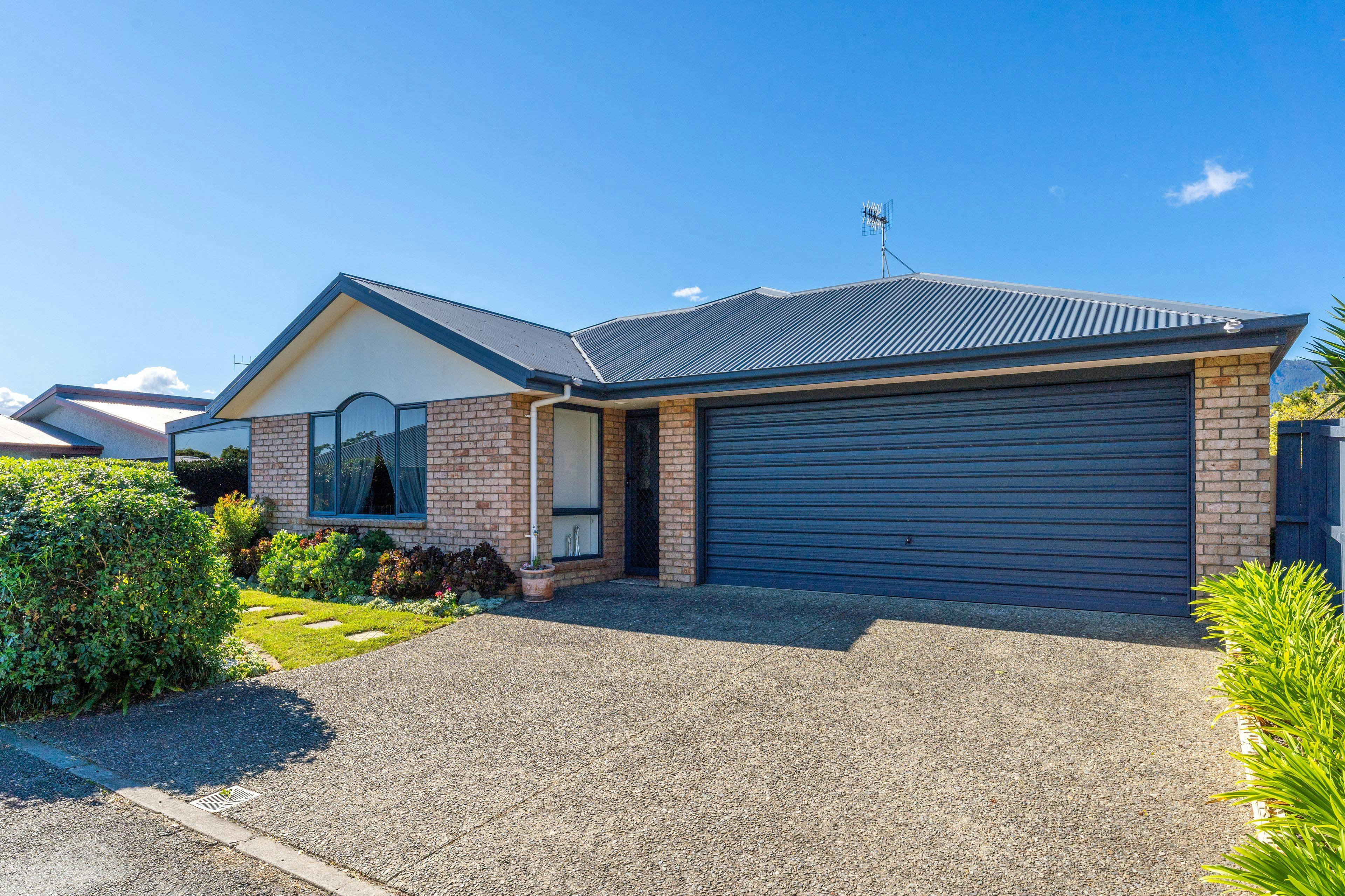 28 Allport Place, Stoke, Nelson, Nelson | Tall Poppy 