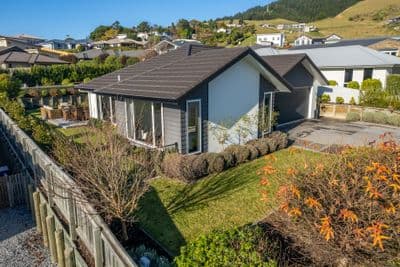 90 Washbourn Drive, Richmond , Tasman, Nelson | Tall Poppy 