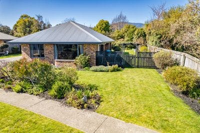 20 Hoult Crescent, Stoke, Nelson, Nelson | Tall Poppy 