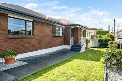 32B Lune Street, South Hill, Oamaru, Otago | Tall Poppy 