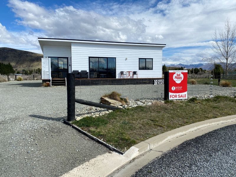 16 Cirrus Place, Omarama, Waitaki