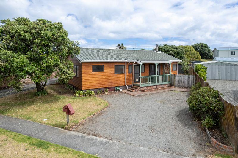 31 Scott Avenue, Otaki Beach, Kapiti Coast