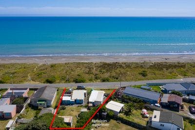 230-232 Marine Parade, Otaki Beach, Kapiti Coast, Wellington | Tall Poppy 