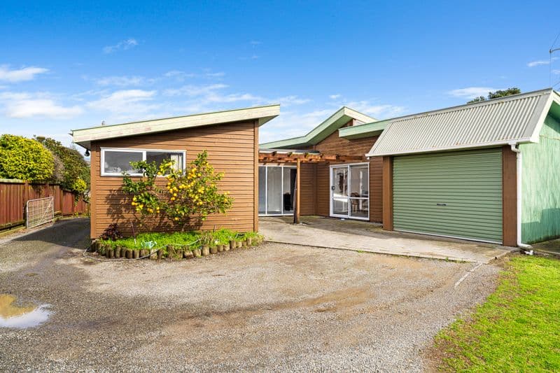 20 Simcox Street, Otaki Beach, Kapiti Coast