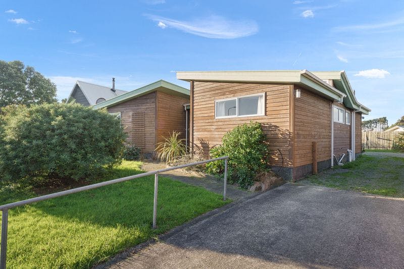 20 Simcox Street, Otaki Beach, Kapiti Coast