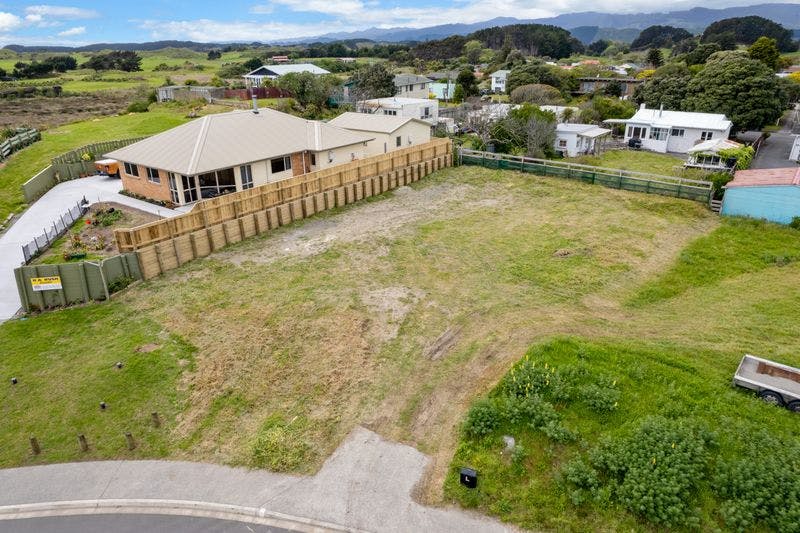 25 Seagrass Place, Otaki Beach, Kapiti Coast