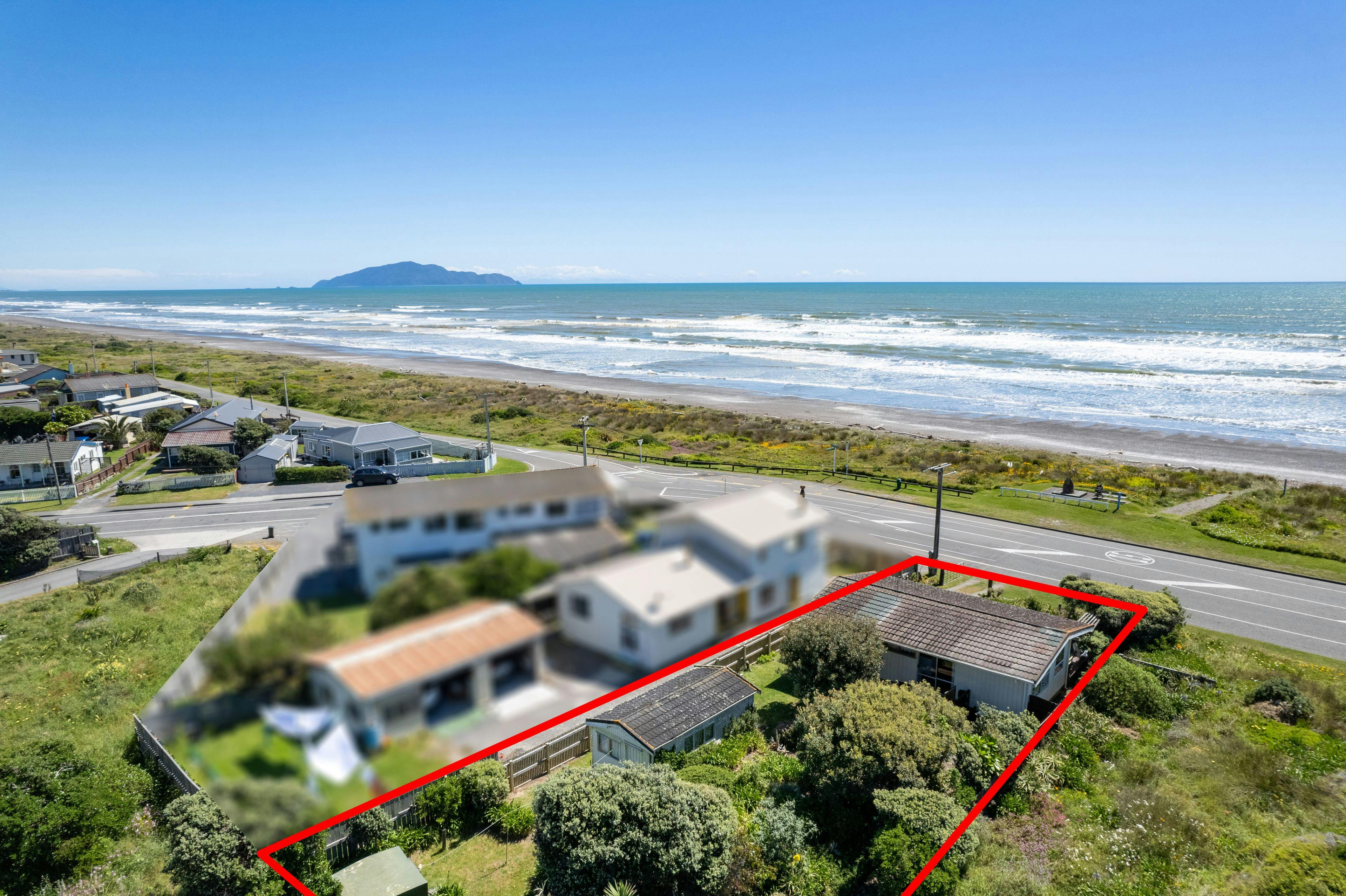 224 Marine Parade, Otaki Beach, Kapiti Coast, Wellington | Tall Poppy 