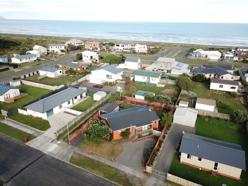 31 Scott Avenue, Otaki Beach, Kapiti Coast