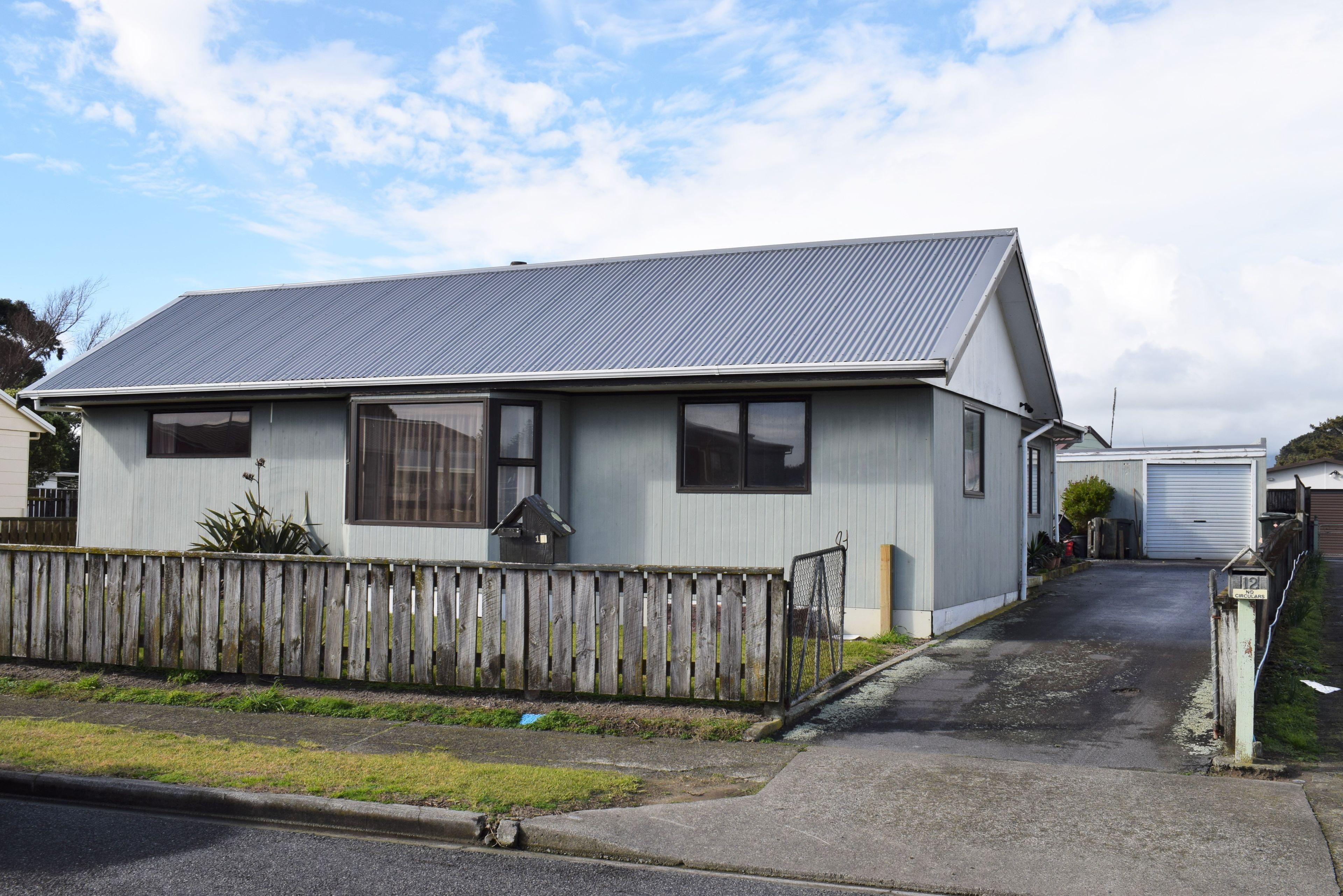 11 Hewson Crescent, Otaki Beach, Kapiti Coast, Wellington | Tall Poppy 