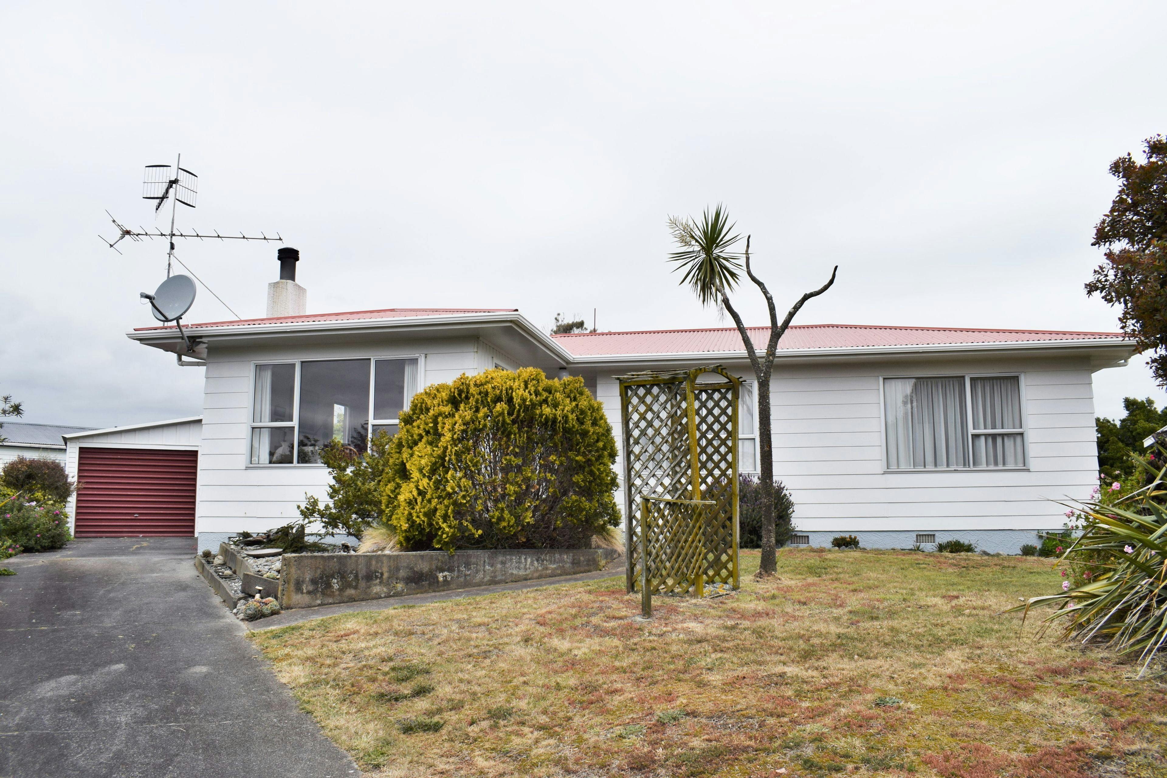 22 Mountainview Terrace, Otaki Beach, Kapiti Coast, Wellington | Tall Poppy 