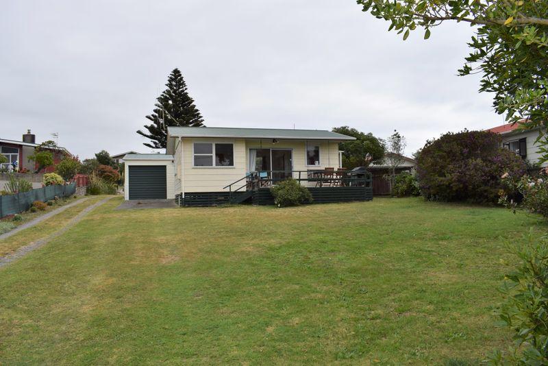 49 Toi Street, Otaki Beach, Kapiti Coast, Wellington | Tall Poppy 