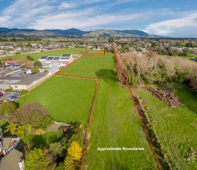 215 Mill Road, Otaki, Kapiti Coast, Wellington | Tall Poppy 