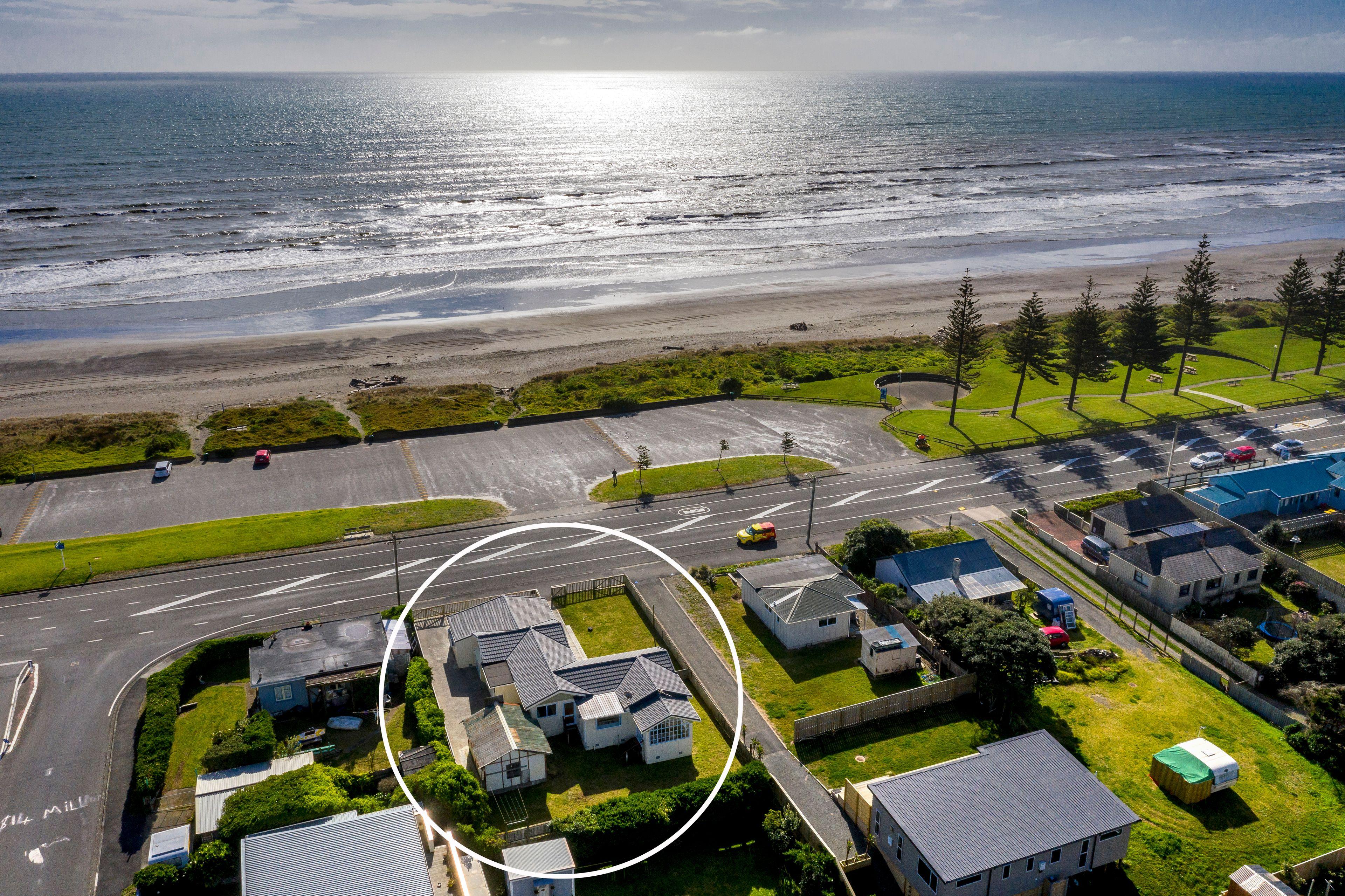 68 Marine Parade, Otaki Beach, Kapiti Coast, Wellington | Tall Poppy 