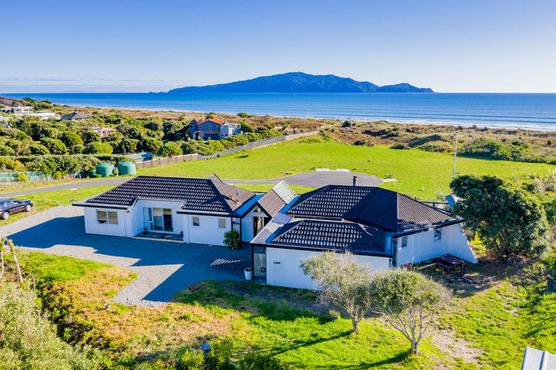 2 Arapipi Way, Peka Peka, Kapiti Coast