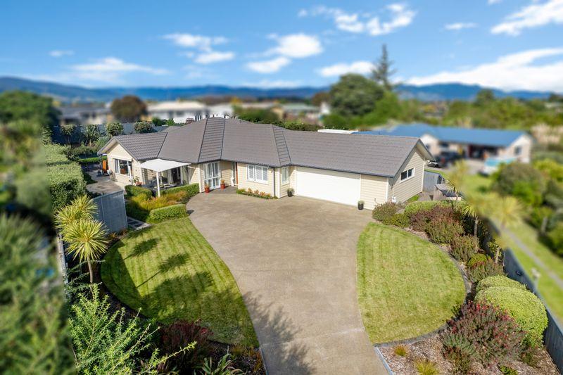 11 Byron Brown Place, Otaki Beach, Kapiti Coast