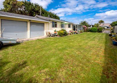 36 Scott Avenue, Otaki Beach, Kapiti Coast, Wellington | Tall Poppy 