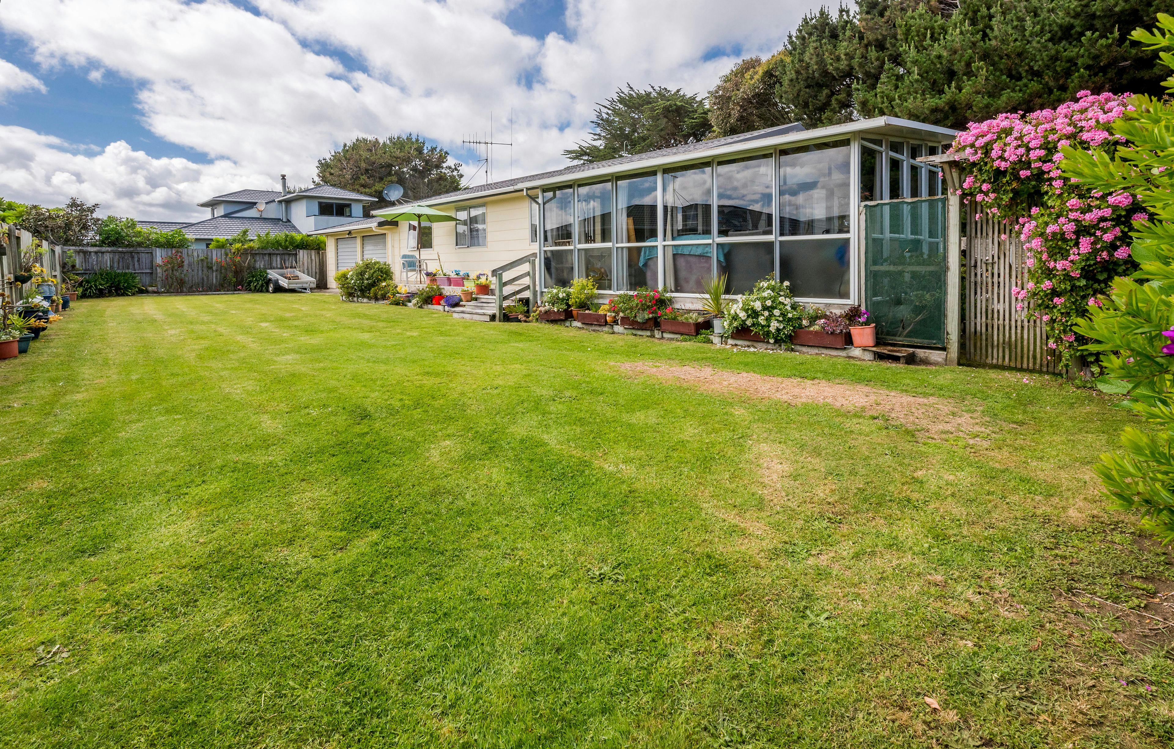 36 Scott Avenue, Otaki Beach, Kapiti Coast, Wellington | Tall Poppy 