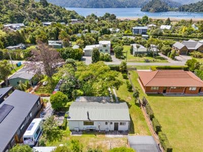 19 Phillips Road, Ngakuta Bay, Marlborough Sounds, Marlborough | Tall Poppy 