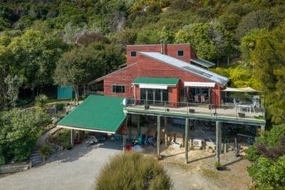 318E Waikawa Road, Waikawa, Marlborough, Marlborough | Tall Poppy 