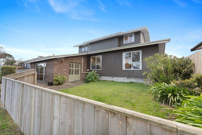 19 Hillcrest Drive, Kelvin Grove, Palmerston North City