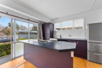 2 Stoke Place, Awapuni, Palmerston North City, Manawatu | Tall Poppy 