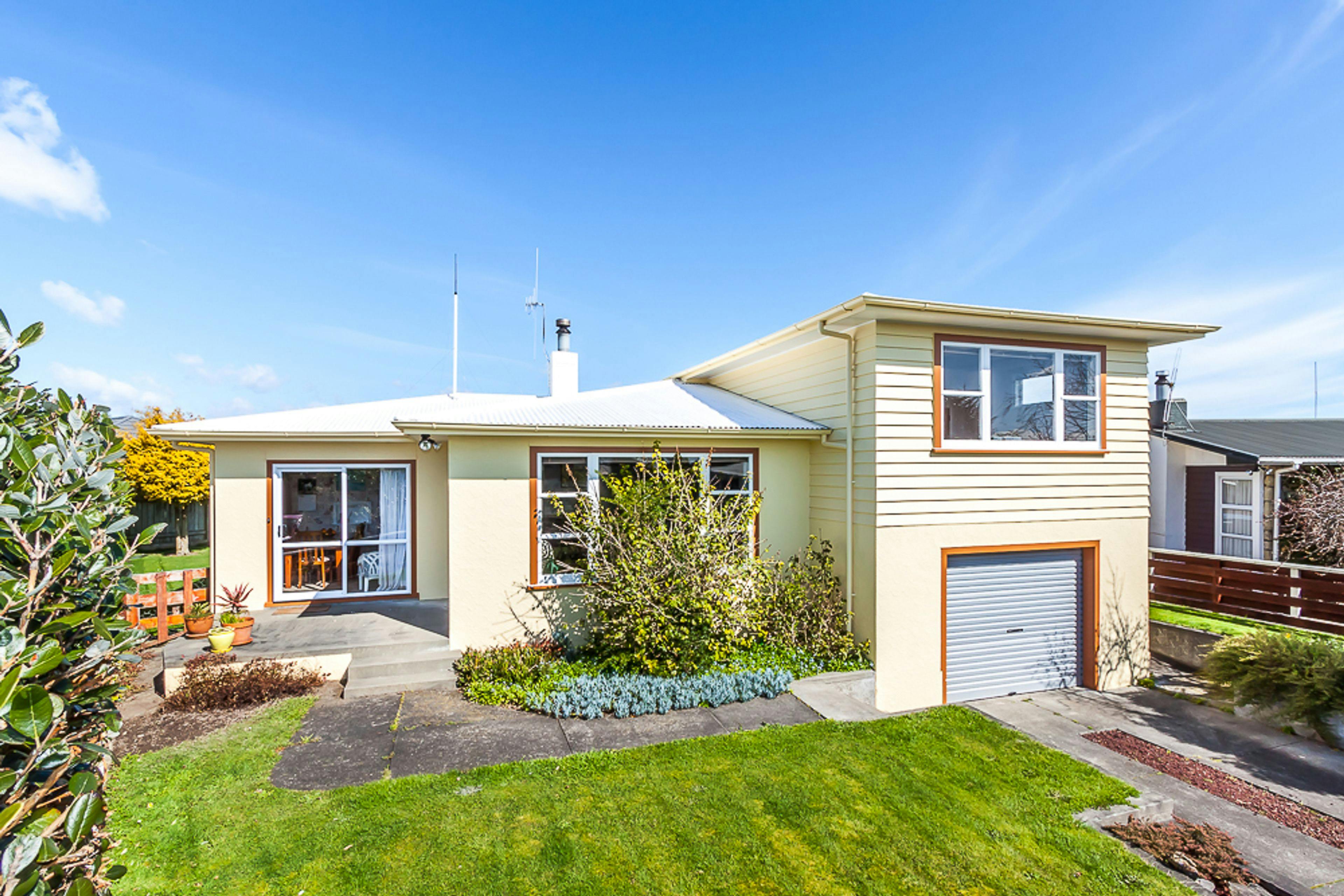 3 Ajax Place, Highbury, Palmerston North City, Manawatu | Tall Poppy 