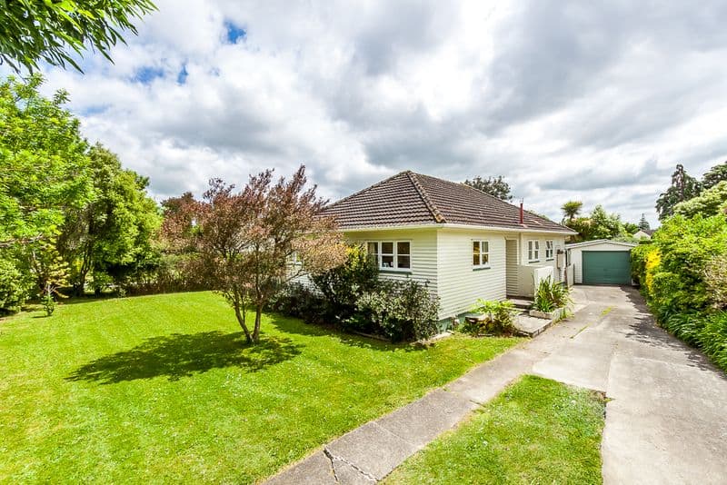 68 Savage Crescent, West End, Palmerston North City